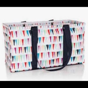 Fun flags Thirty-one large utility tote